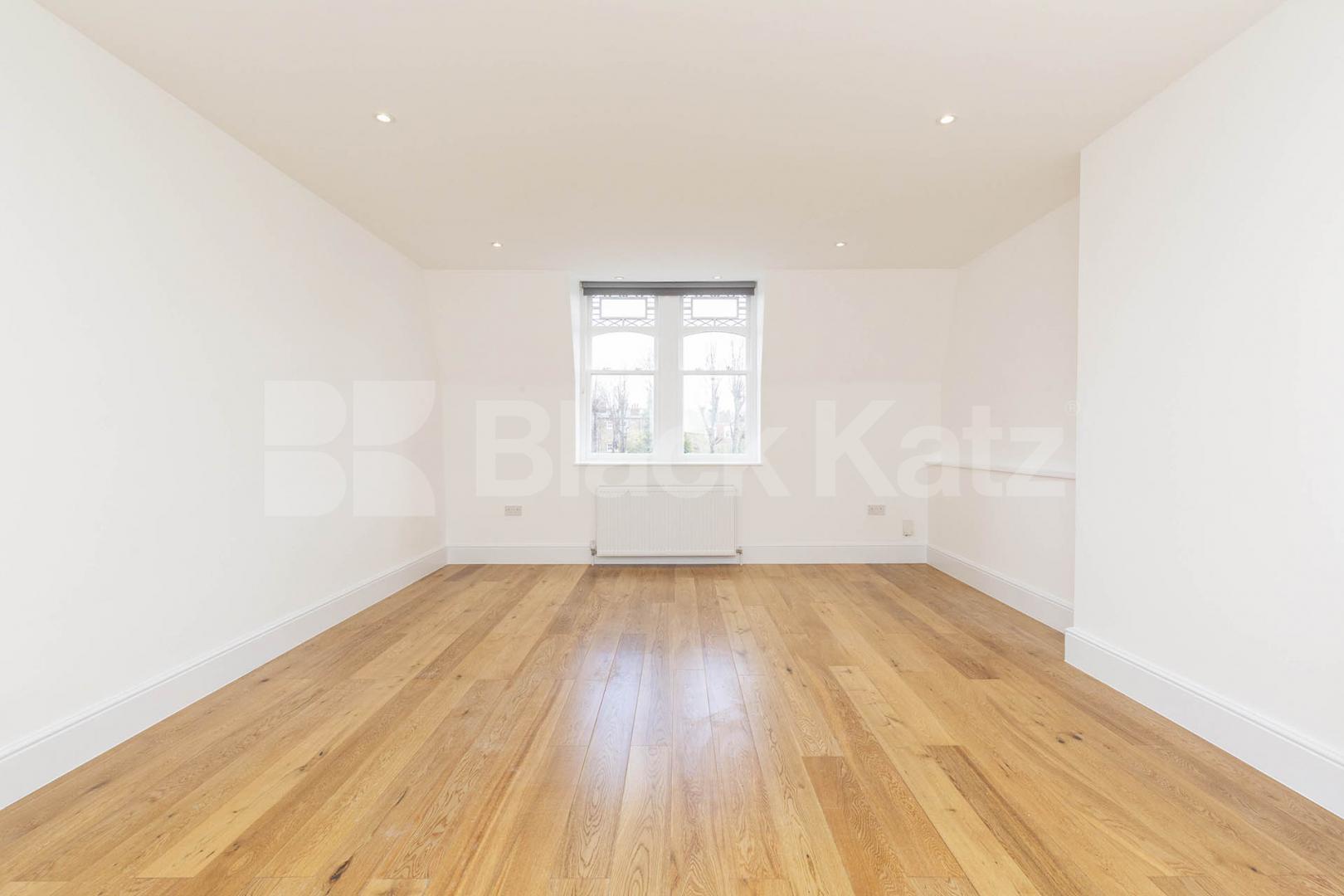 Modern Apartment Lonsdale Road, Notting Hill